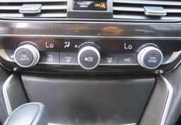 2018 Honda Accord Sedan - Image 38