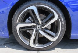 2018 Honda Accord Sedan - Image 18