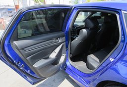 2018 Honda Accord Sedan - Image 25