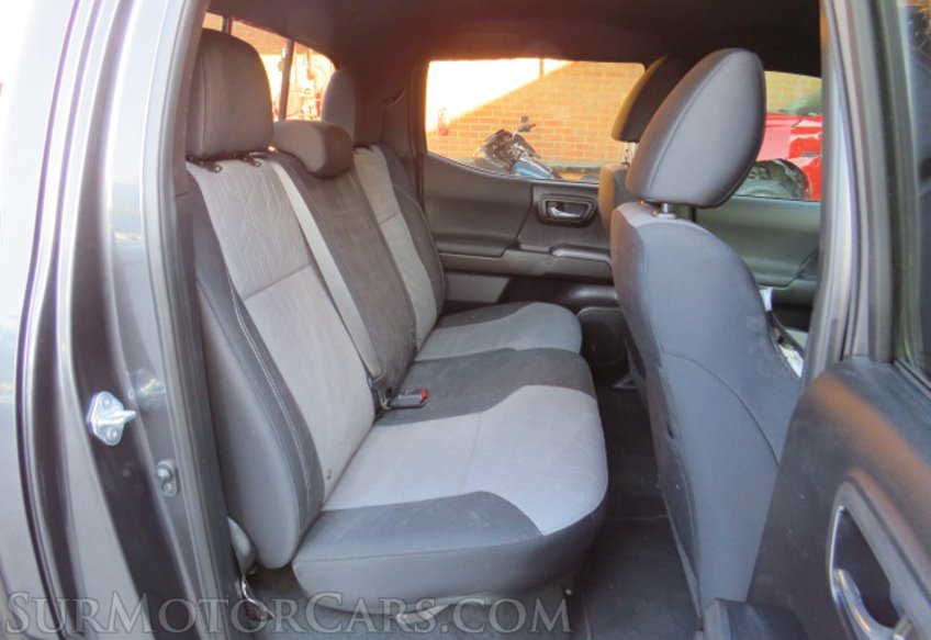 2021 Toyota Tacoma - Image 31