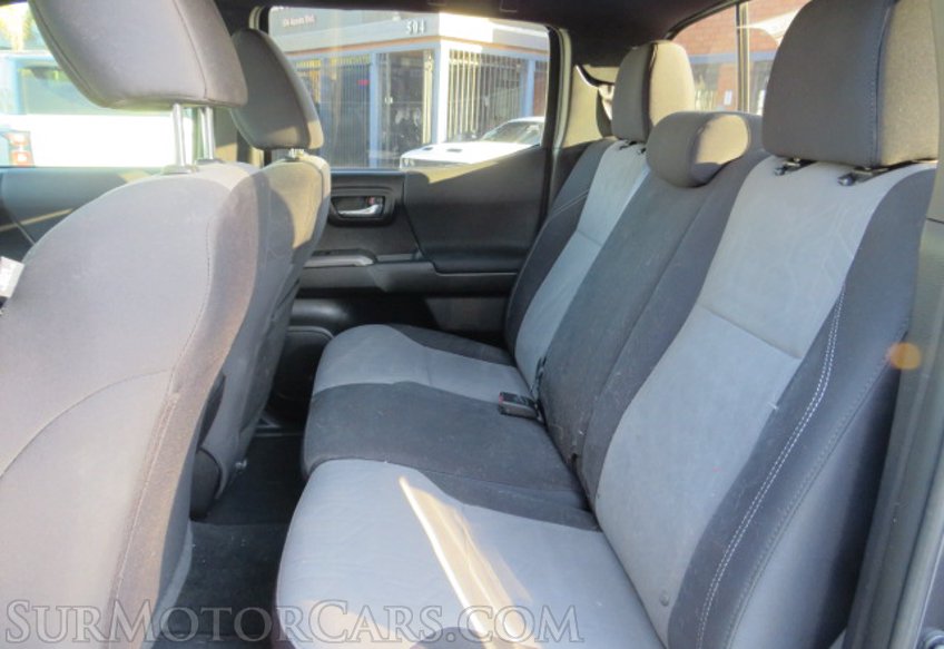 2021 Toyota Tacoma - Image 32