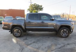 2021 Toyota Tacoma - Image 6