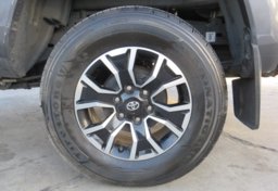 2021 Toyota Tacoma - Image 20