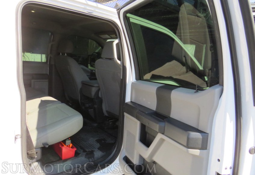 2020 Ford Super Duty F-550 DRW - Image 26