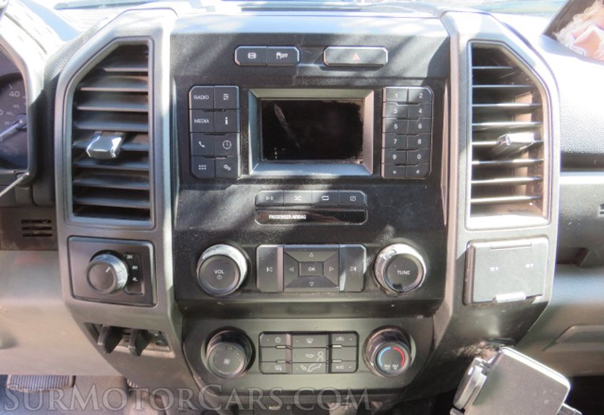 2020 Ford Super Duty F-550 DRW - Image 41