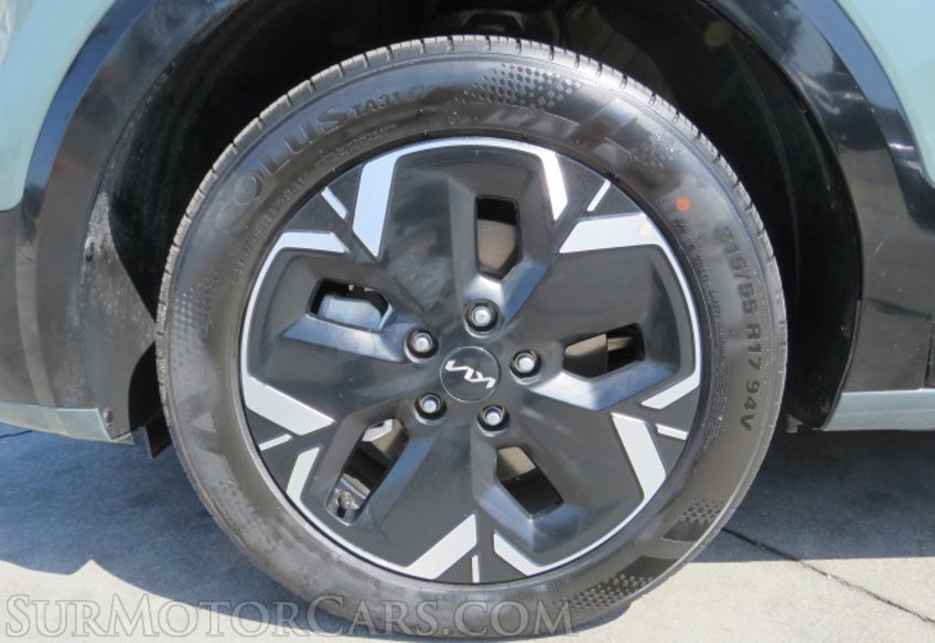 2023 Kia Niro EV - Image 19