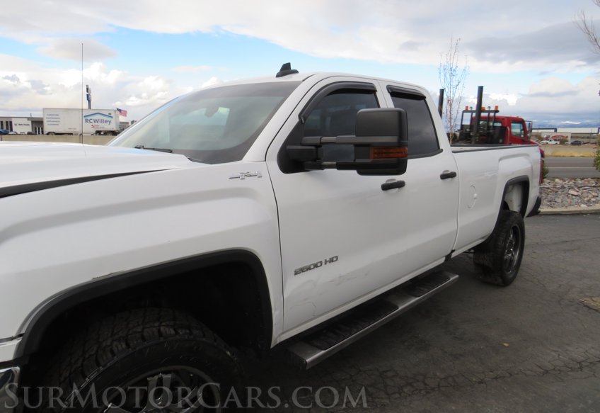 2017 GMC Sierra 2500HD - Image 12