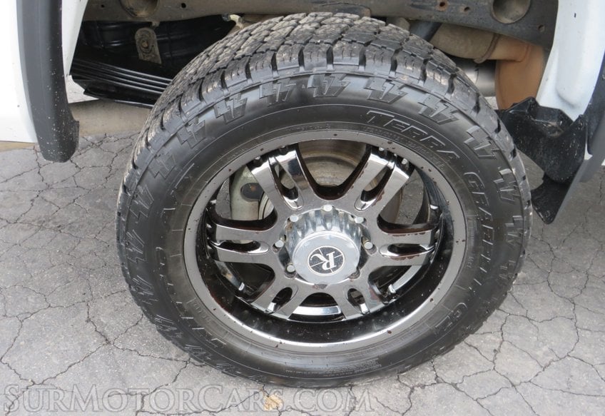 2017 GMC Sierra 2500HD - Image 27