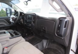 2017 GMC Sierra 2500HD - Image 43