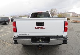 2017 GMC Sierra 2500HD - Image 11
