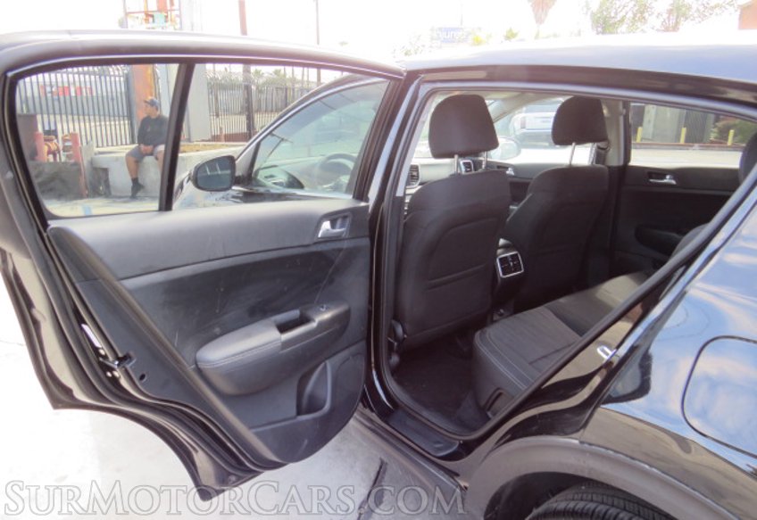 2022 Kia Sportage - Image 21