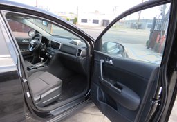 2022 Kia Sportage - Image 20