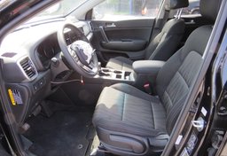 2022 Kia Sportage - Image 25