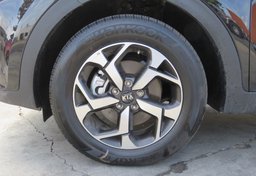 2022 Kia Sportage - Image 17