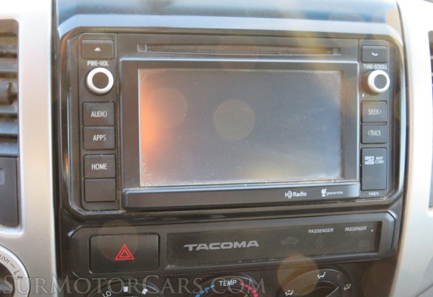 2015 Toyota Tacoma - Image 35
