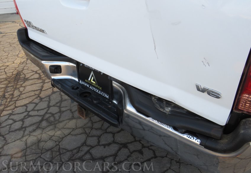 2015 Toyota Tacoma - Image 20