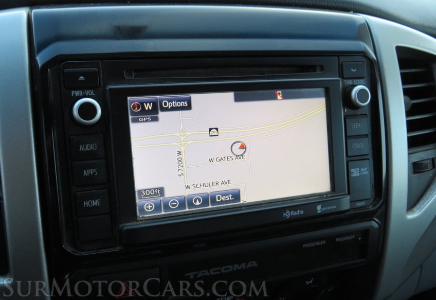 2015 Toyota Tacoma - Image 32