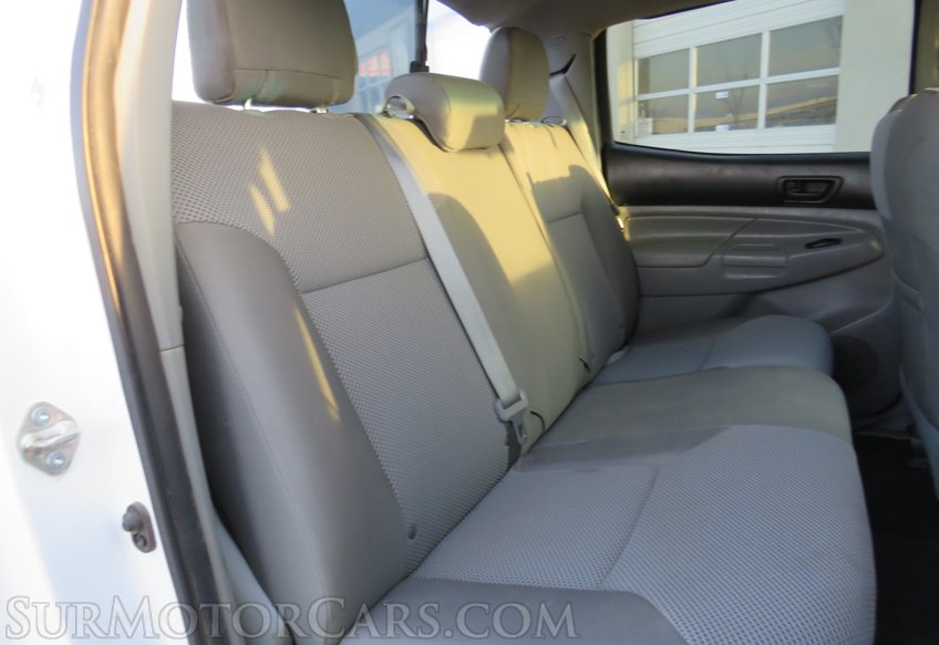 2015 Toyota Tacoma - Image 26