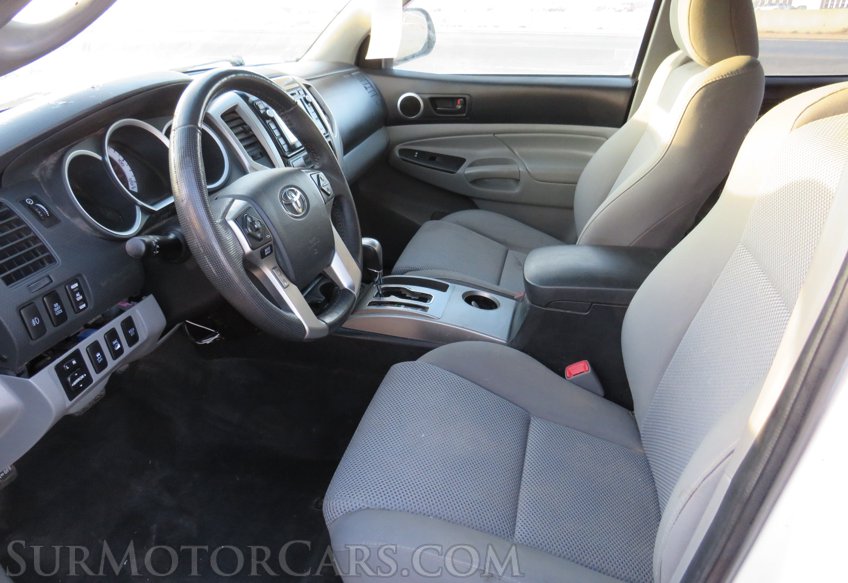 2015 Toyota Tacoma - Image 23