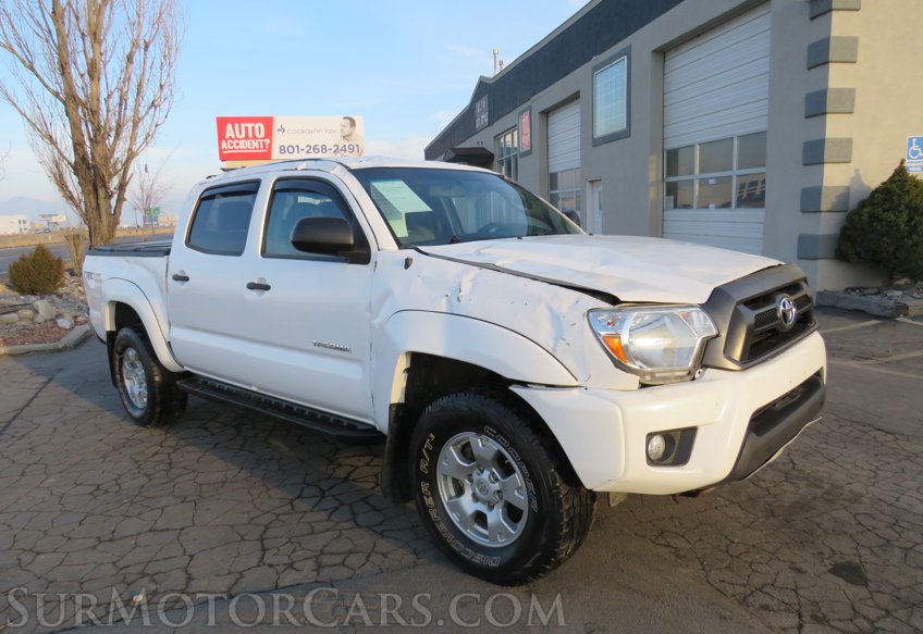 2015 Toyota Tacoma - Image 3