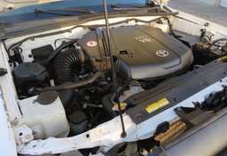 2015 Toyota Tacoma - Image 46