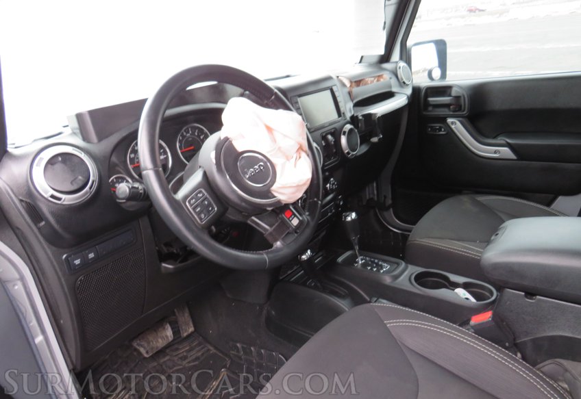 2015 Jeep Wrangler Unlimited - Image 31