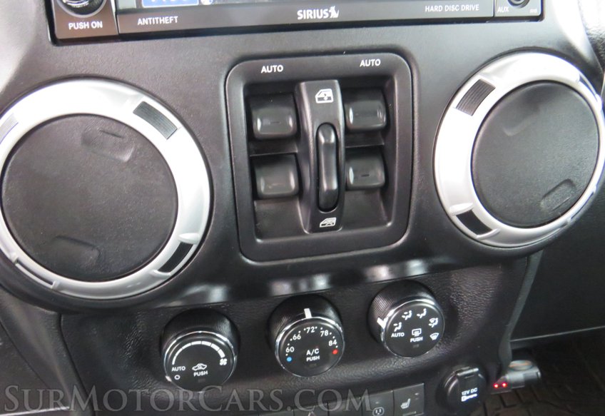 2015 Jeep Wrangler Unlimited - Image 42