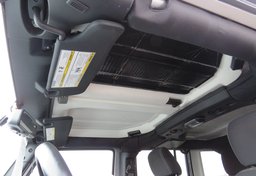 2015 Jeep Wrangler Unlimited - Image 52