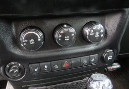 2015 Jeep Wrangler Unlimited - Image 44