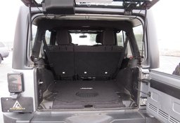 2015 Jeep Wrangler Unlimited - Image 39