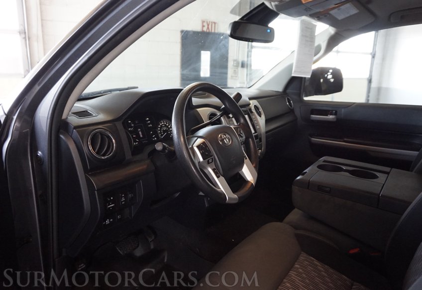 2019 Toyota Tundra - Image 34