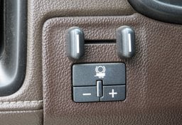2016 GMC Canyon - Image 46