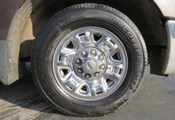 2017 Nissan NV Passenger - Image 19