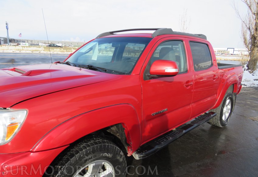 2015 Toyota Tacoma - Image 12