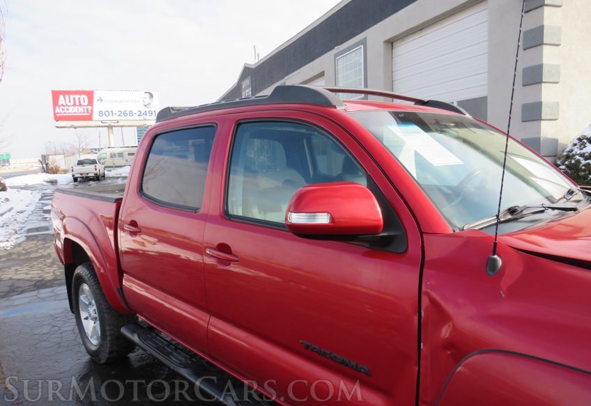 2015 Toyota Tacoma - Image 16