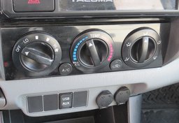 2015 Toyota Tacoma - Image 38