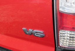 2015 Toyota Tacoma - Image 20