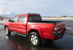 2015 Toyota Tacoma - Image 5