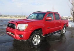 2015 Toyota Tacoma - Image 2