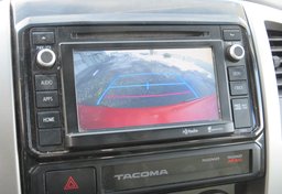 2015 Toyota Tacoma - Image 35