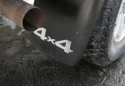 2015 Toyota Tacoma - Image 25