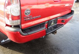 2015 Toyota Tacoma - Image 24