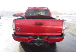 2015 Toyota Tacoma - Image 11