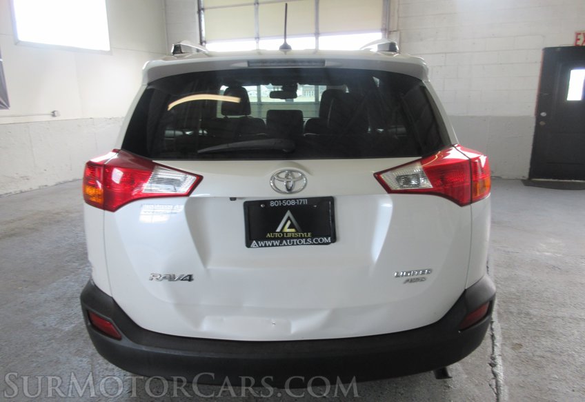 2014 Toyota RAV4 - Image 12