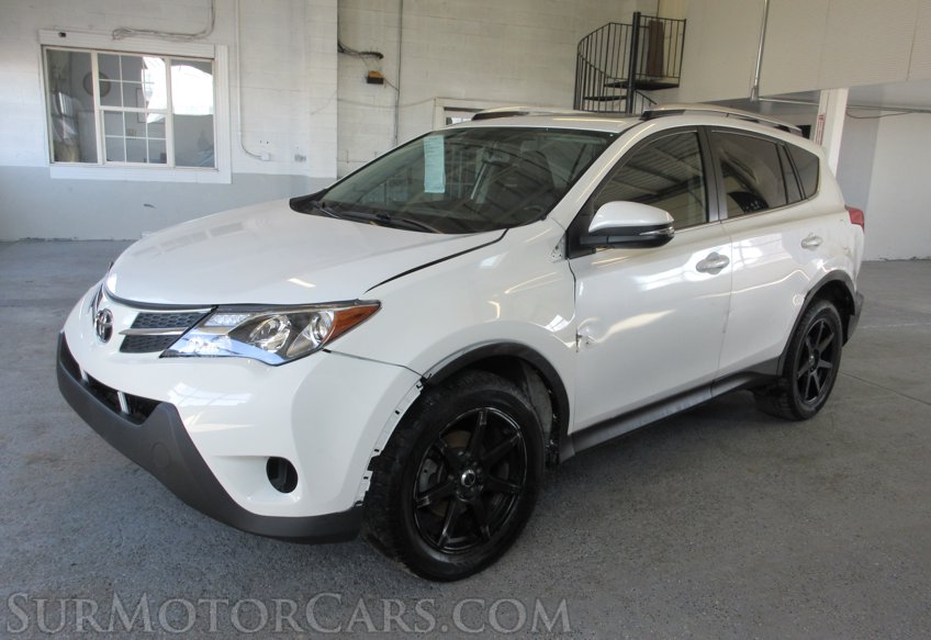 2014 Toyota RAV4 - Image 4