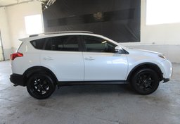 2014 Toyota RAV4 - Image 10