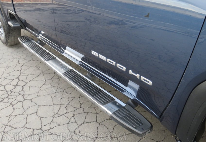 2021 GMC Sierra 3500HD - Image 25