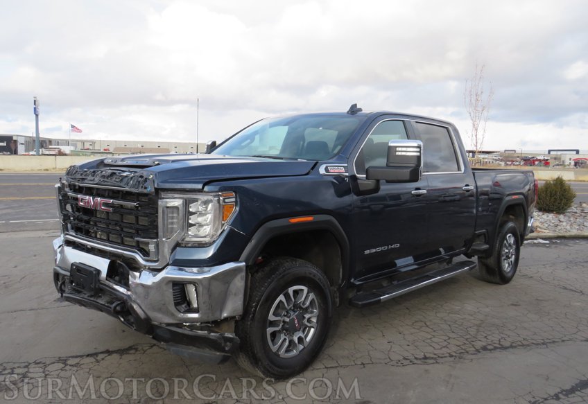 2021 GMC Sierra 3500HD - Image 4