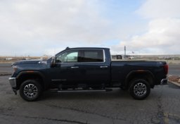 2021 GMC Sierra 3500HD - Image 10