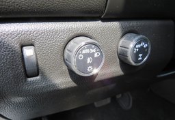 2018 GMC Canyon - Image 40